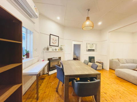 D114 Victorian Central Stay - Accommodation QLD 3