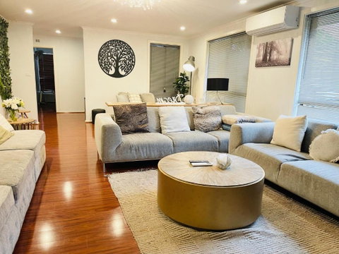 D130 The Link Fantasy Place - Accommodation QLD 3