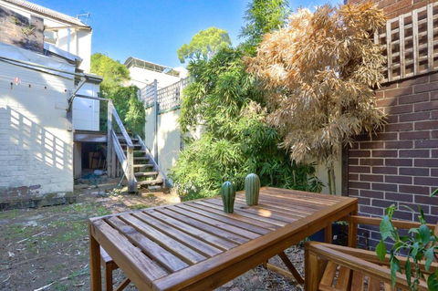 Delightful 2 Bedroom House Pyrmont 2 E-Bikes Included - Accommodation QLD 3