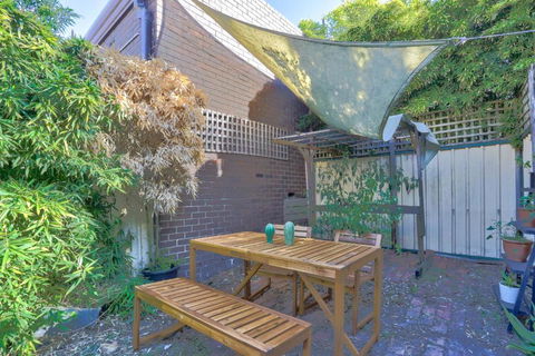 Delightful 2 Bedroom House Pyrmont 2 E-Bikes Included - Accommodation QLD 2