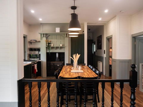 Di Maggio House - Luxury Interiors - Free Parking And Wi-Fi - Accommodation QLD 3