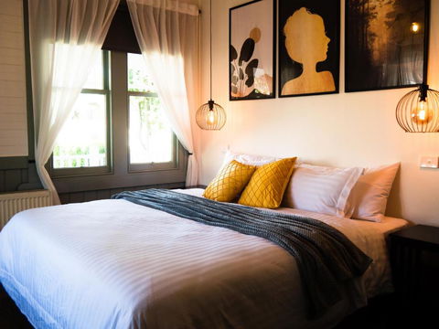 Di Maggio House - Luxury Interiors - Free Parking And Wi-Fi - Accommodation QLD 4