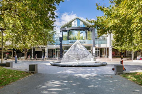 Dana-Private Room In A City Centre Duplex Apartment-1 - Accommodation QLD 3