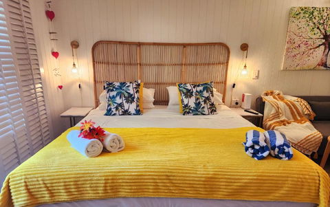 Deluxe Private Apartment- In Ramada Resort - Full Kitchen - - Accommodation QLD 2