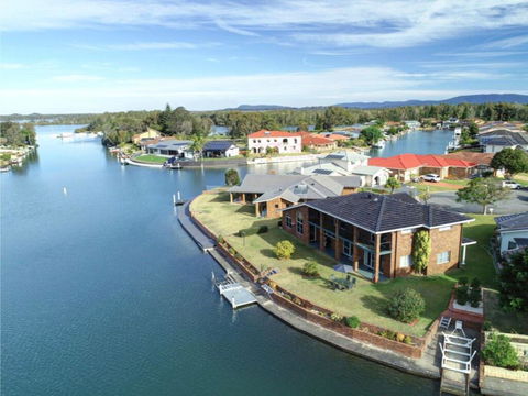 27 Friendship Key - Accommodation QLD 1