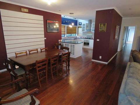 29 Church St, Cowes - Large Holiday House Close To Shops And Beach - Accommodation QLD 3