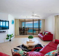 3 Bedroom Apartment - Panoramic Ocean Views - Accommodation QLD