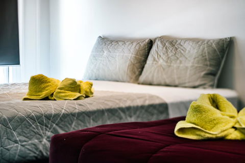 3 Bedroom Apartment / Spence St - Accommodation QLD 2