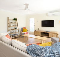 3 Bedroom Apartment Minutes from Main Beach - Accommodation QLD