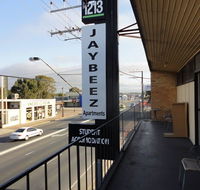 3 BEDROOM APARTMENT ST MARYS - Accommodation QLD