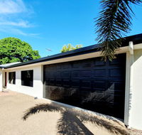3 bedroom central home - Accommodation QLD