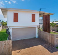 3 Bedroom renovated home - Accommodation QLD