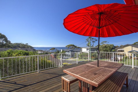 3 Shipton Cres - Heavenly Haven - Accommodation QLD 0
