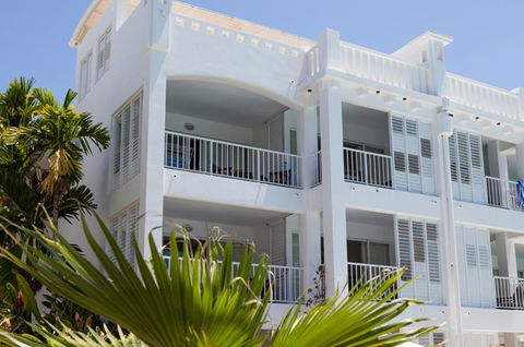 3123 BEACH CLUB PARADISE - Accommodation QLD 1