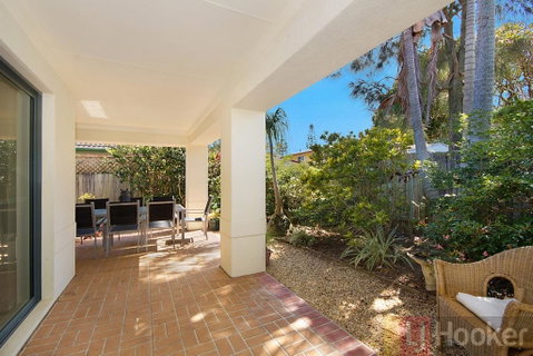 32 Beachside - Accommodation QLD 1