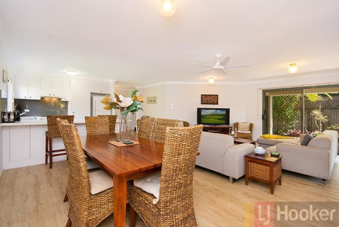 32 Beachside - Accommodation QLD 3