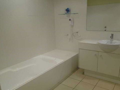 349 'Oaks Pacific Blue' 265 Sandy Point Road - Fantastic Pool - Accommodation QLD 2