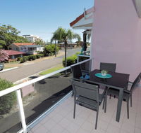 4 'Frangipani' 30 Leonard Avenue - spacious townhouse - Accommodation QLD