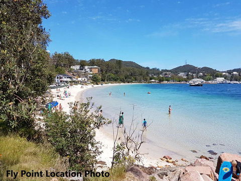 4 'Skyline' 12 Thurlow Avenue - Air Conditioned & WIFI - Accommodation QLD 0