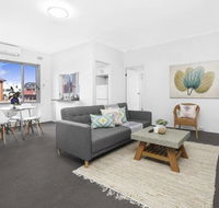 4 South Pacific 2 Bedrooms - Accommodation QLD
