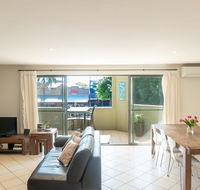 4/4 On First - Accommodation QLD