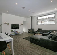 43B Twynam Street - The Falls on Twynam - Accommodation QLD