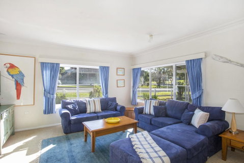 45 Golf Ave - Superb Location - Accommodation QLD 1