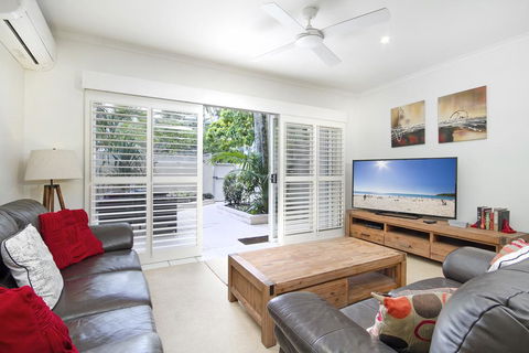 6/75 Noosa Parade - Accommodation QLD 2
