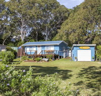 681 Murramarang Rd - Retro Beach Cottage
