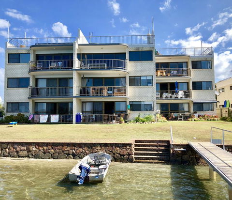 7 Wharf Street - Accommodation QLD 1
