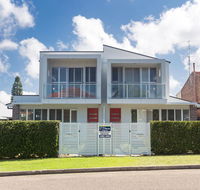 7a Judith Street - stunning duplex with ducted air conditioning - Accommodation QLD
