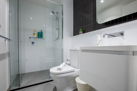 80, EvelynGreen, 2BR1Bth Apt, Collingwood,  Close CBD - Accommodation QLD 1