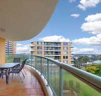 810 At The Plaza - Accommodation QLD