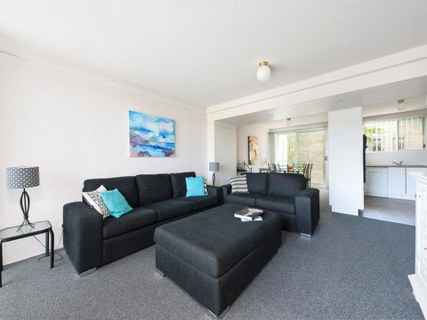9 Cirrus @ Fingal Bay - Accommodation QLD 1