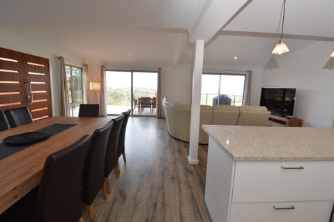 91 Berrambool Drive - Accommodation QLD 1
