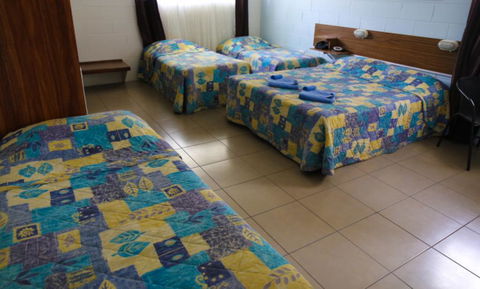 A & A Motel - Accommodation QLD 1