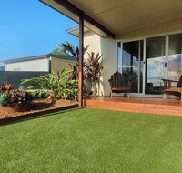 A Beach Getaway - Accommodation QLD
