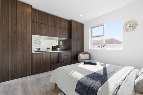 A Bright & Comfy Beach Studio, 5min Walk To Bondi Beach - Accommodation QLD 1