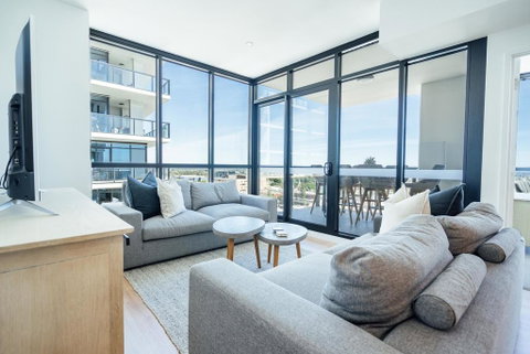 A Cut Above The West - Pool - Rooftop Bar - Gym - Wifi - Accommodation QLD 1