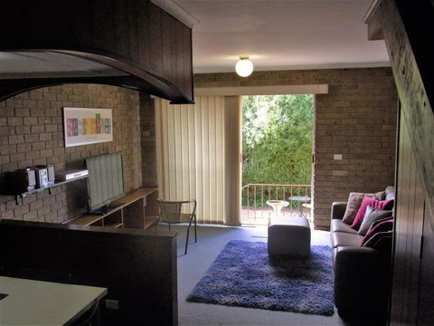 A Furnished Townhouse In Goulburn - Accommodation QLD 0