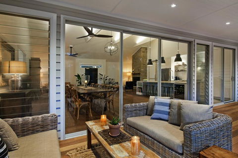 A Home Like Few Others - Accommodation QLD 1