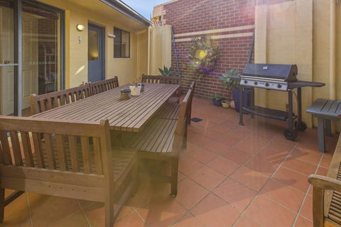 A Mariners Place - BEST Location In Town! - Accommodation QLD 3