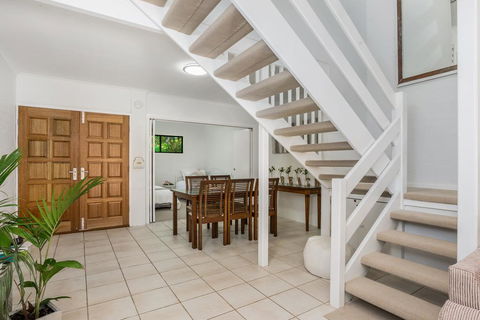 A PERFECT STAY - Byron's Mango Tree - Accommodation QLD 1