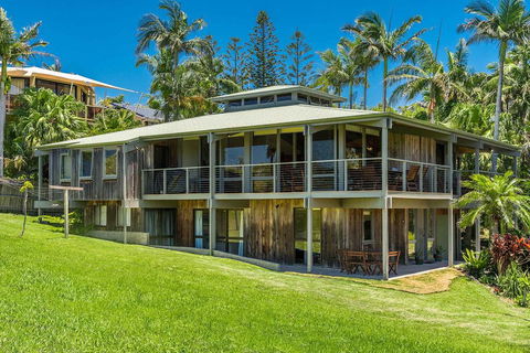 A PERFECT STAY - Cape Breeze - Accommodation QLD 1