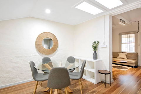 A Quaint Darlinghurst Cottage - Accommodation QLD 1