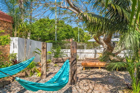A SWEET ESCAPE - Byron Surf Cottage - Walk To Byron - Accommodation QLD 1