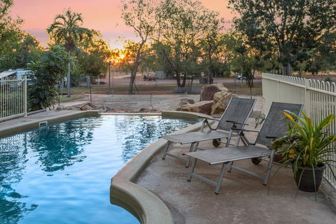 AAOK Lakes Resort And Caravan Park - Accommodation QLD 2