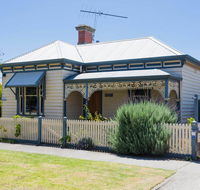 Abaleen House - Accommodation QLD
