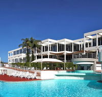 Absolute Beachfront Opal Cove Resort - Accommodation QLD