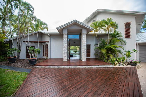 Absolute Lakefront - Port Douglas - Accommodation QLD 2